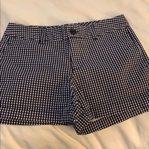 Gap patterned shorts